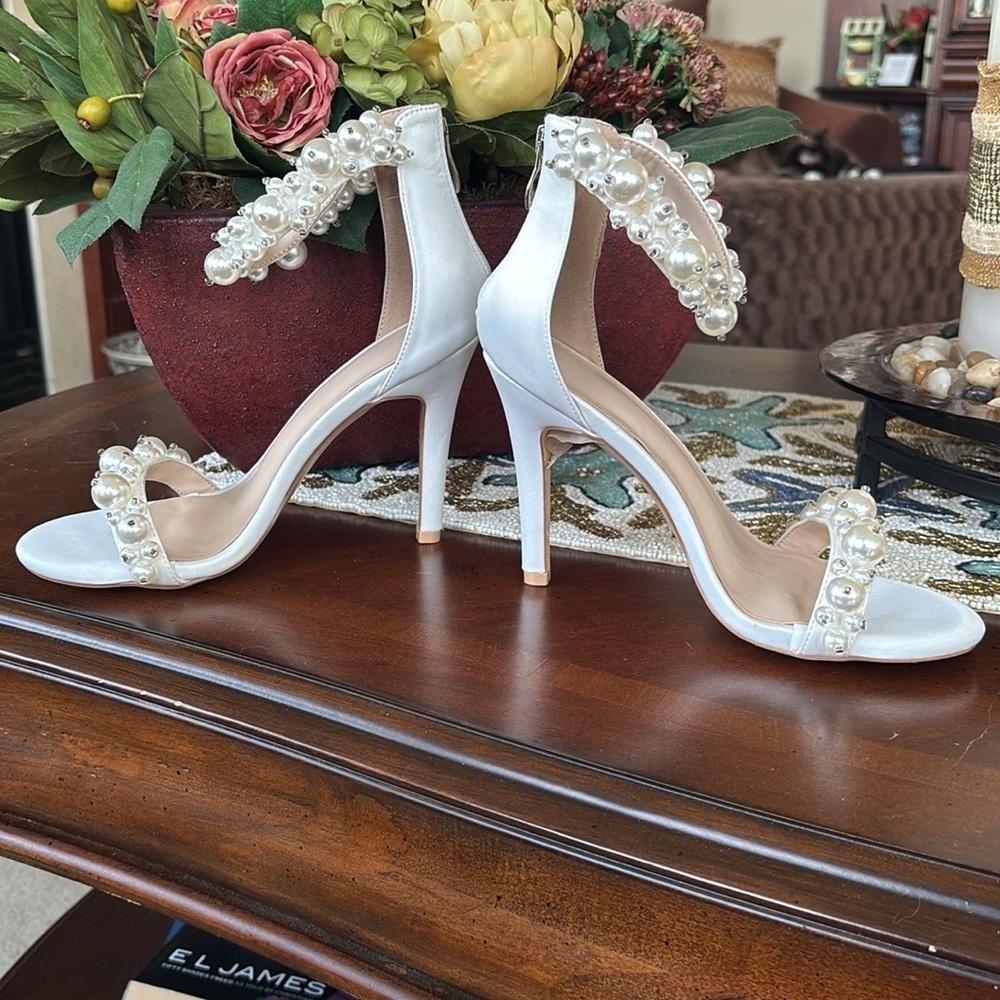 Brand New Faux Pearl Open Toe Ankle Strap Back Zip Stiletto Heel Sandals Wedding - Picture 9 of 16